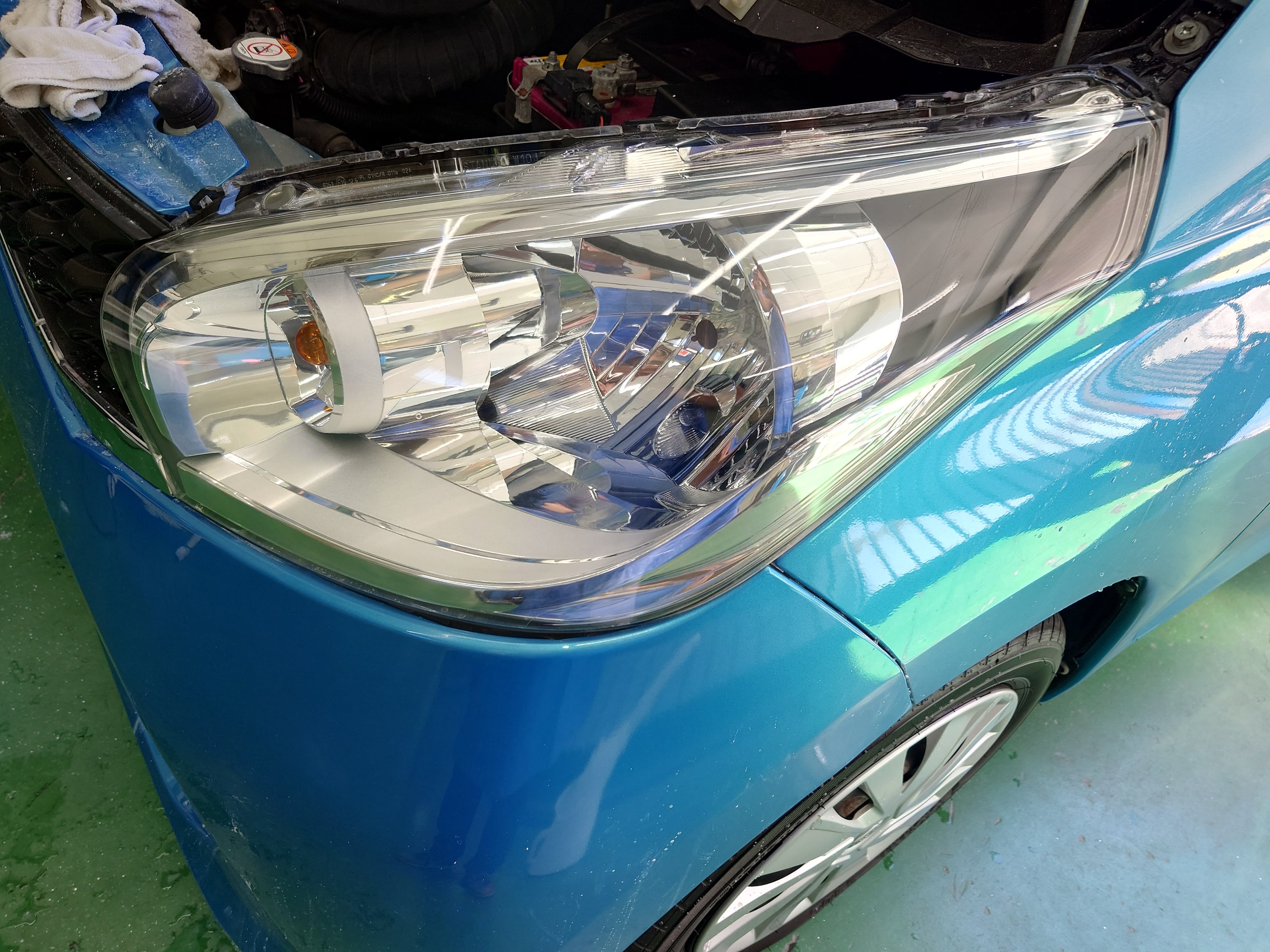 【徳島県三好郡】レンタカーの日産デイズ、ヘッドライトをクリーニングしました!